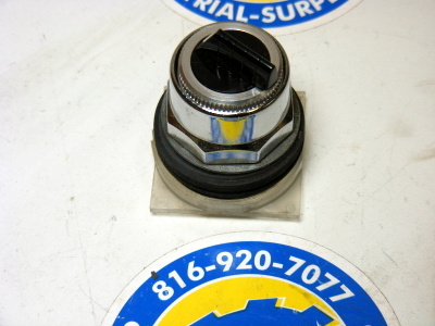 <B>Square D - </B>9001-KS11B Selector Switch Operator Series H